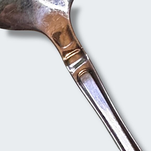 Vintage Cambridge Stainless Steel Spoon 7 1/2 Inches Long VGUC - Picture 9 of 9